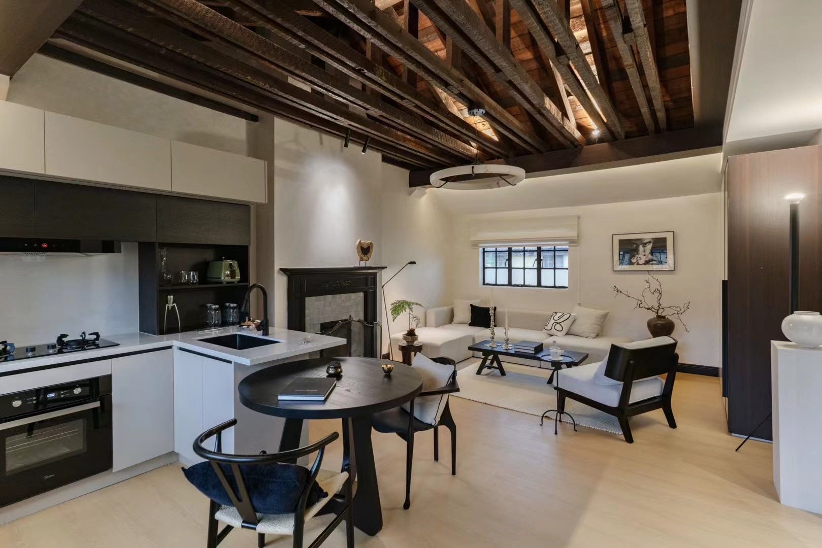 1br，16.8k，south Shaanxi rd（line/1/10/12）