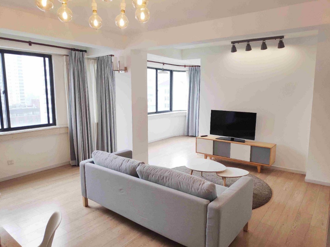 2br，14k，jing’an temple（line2/7）