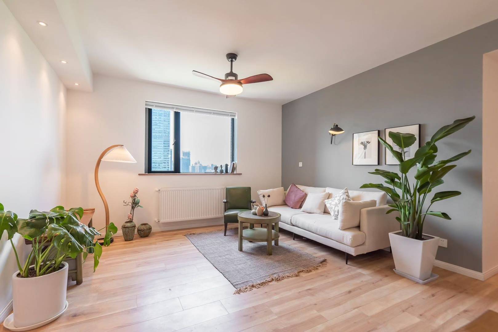 3br 2ba，24k，west nanjing rd（line2/12/13）