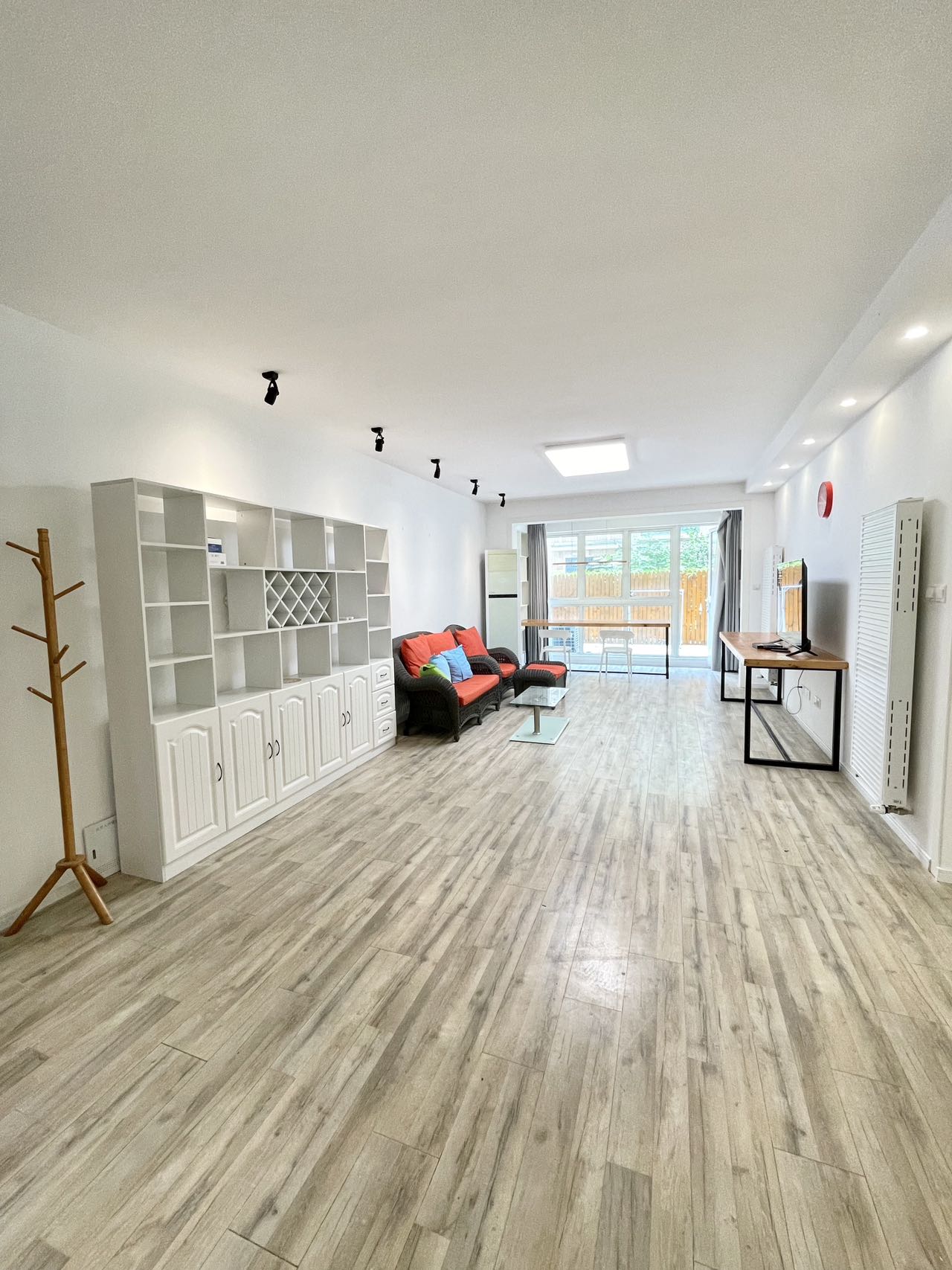 3br 2ba，22k，jing’an temple（line2/7）