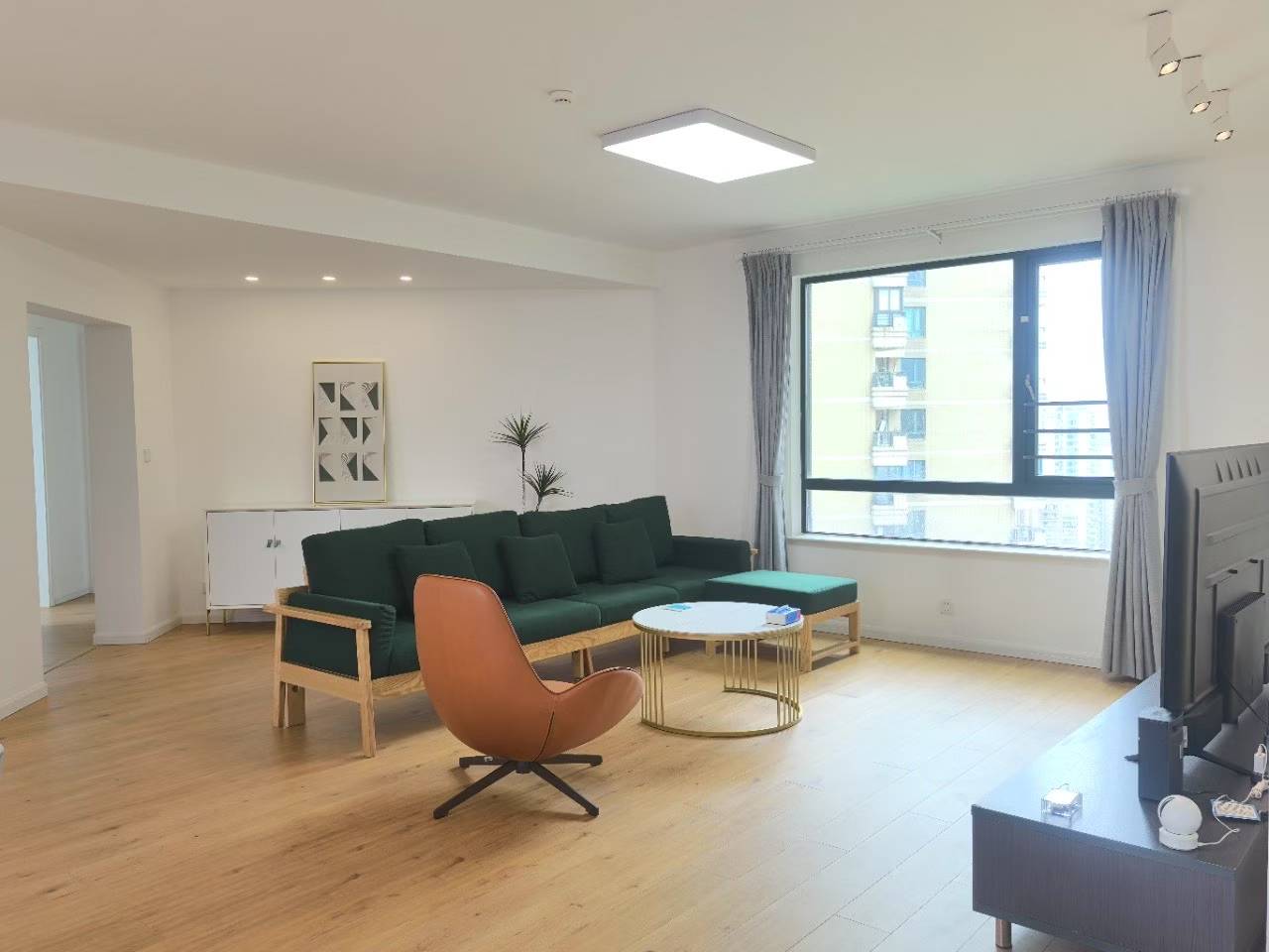 4br 2ba，30k，xujiahui（line1/9/11）