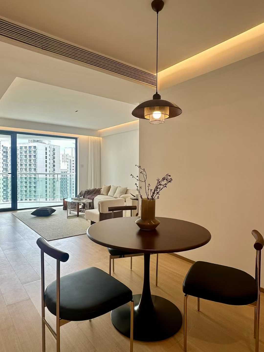 2br，20k，jiangning rd（line13）