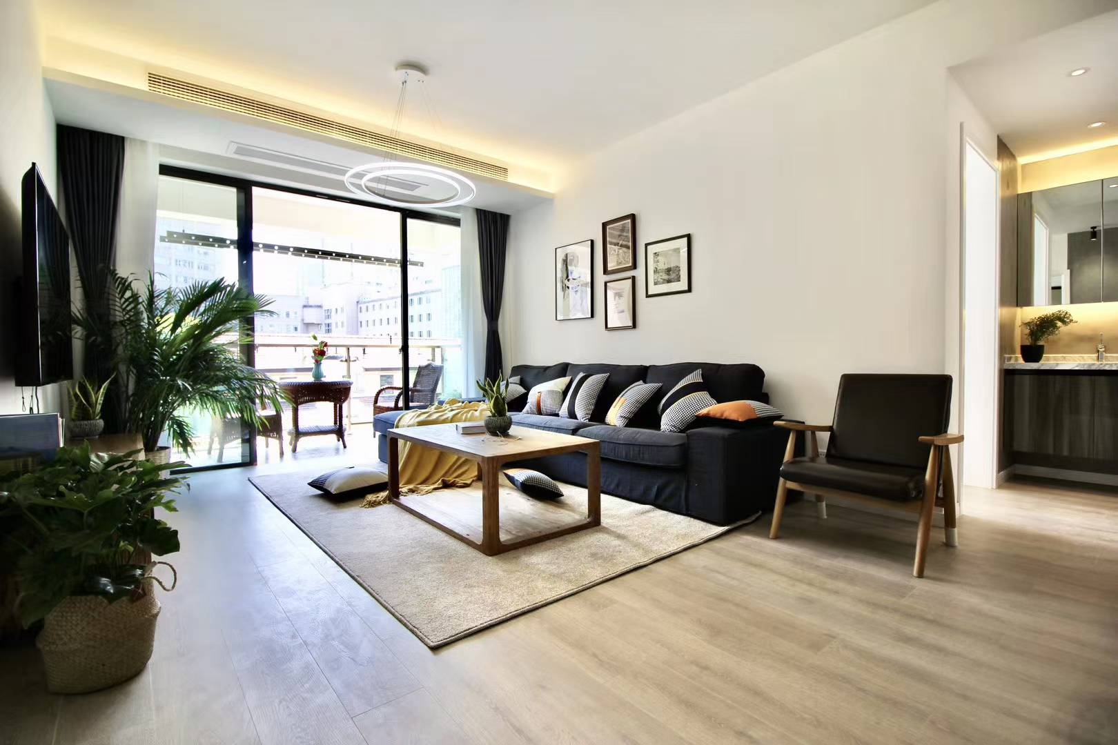 2br 2ba，28k，west nanjing rd（line2/12/13）