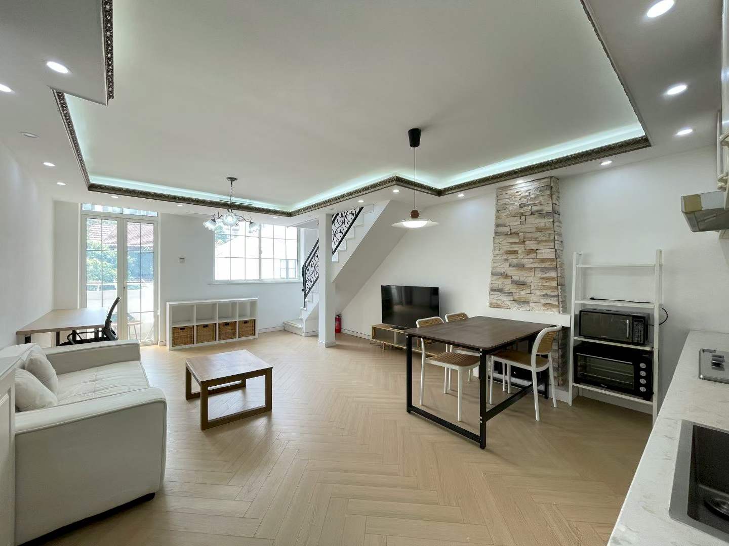 3br 3ba，16.5k，jiangsu rd（line2/11）