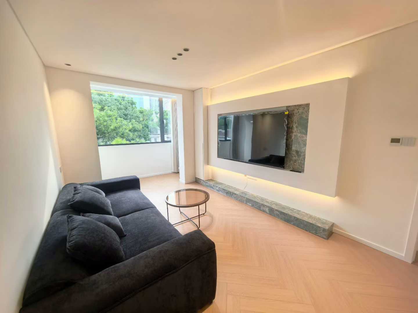 1br，13k，west nanjing rd（line2/12/13）